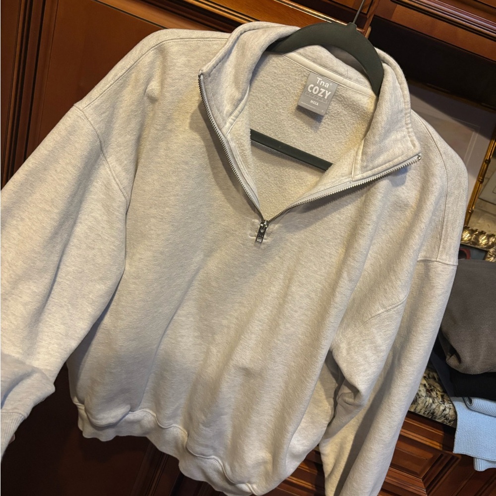 Aritizia TNA Cozy Pullover